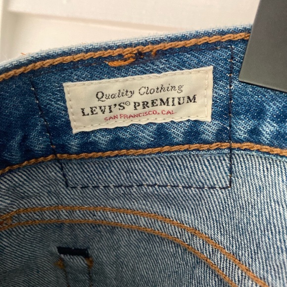 Levi’s | Wedgie Straight High-Rise Jeans Size 32 NWOT - Picture 9 of 9